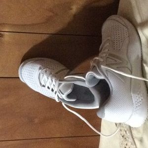 Women’s New Balance Tennis Shoe